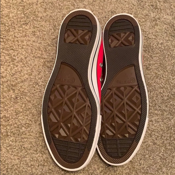 Low Top Converse - Picture 2 of 5